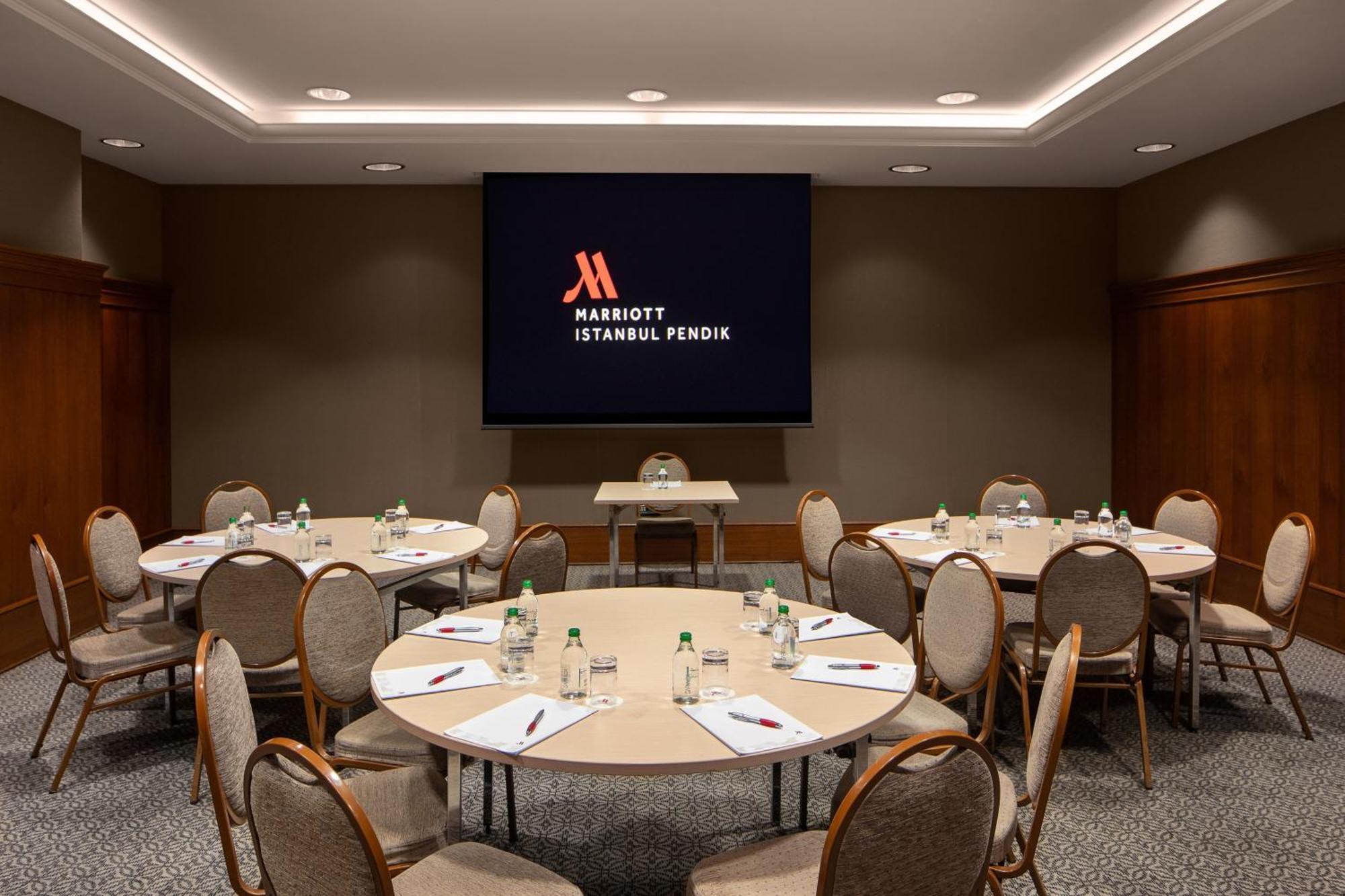 Istanbul Marriott Hotel Pendik Exterior photo