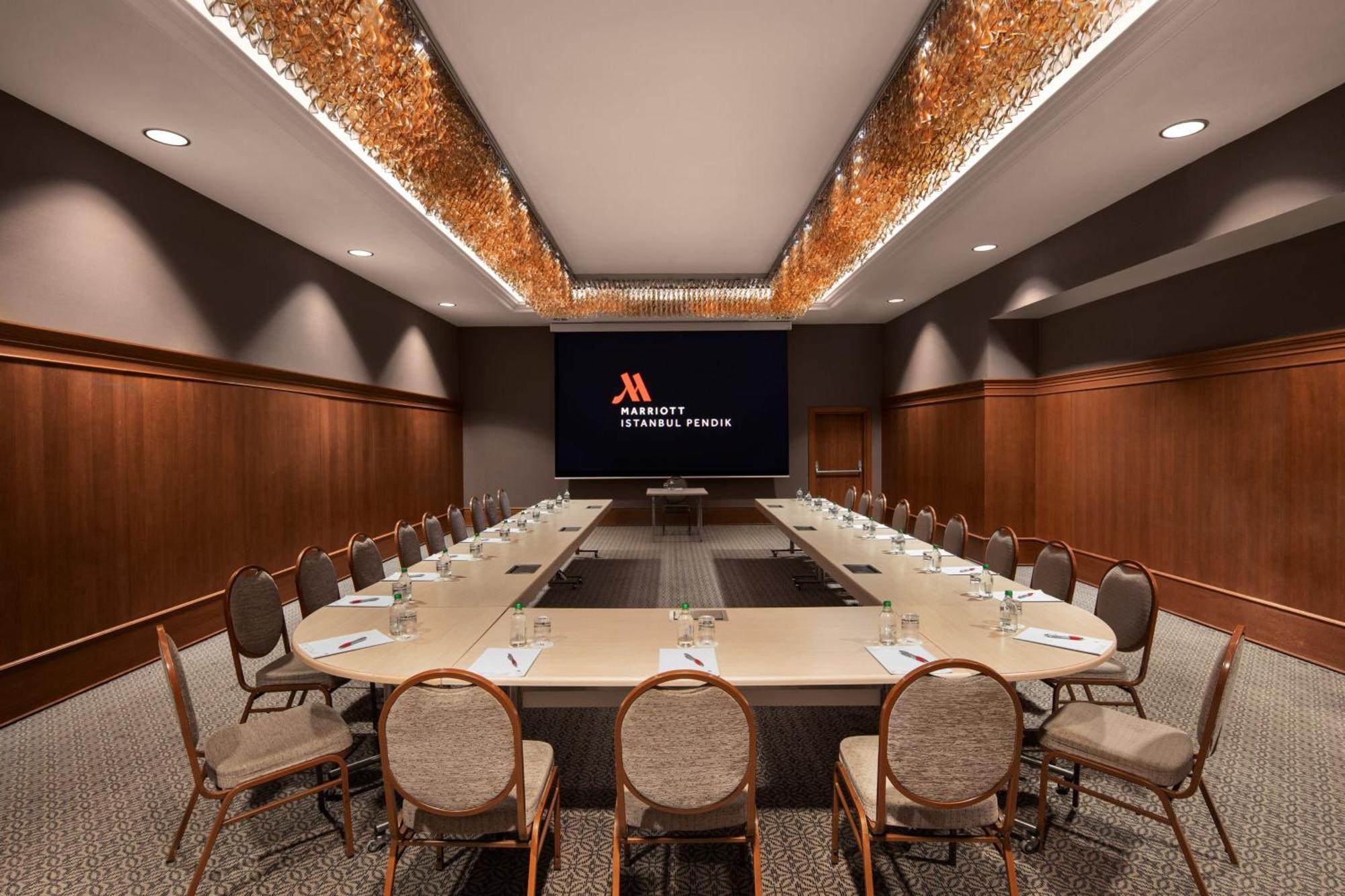 Istanbul Marriott Hotel Pendik Exterior photo
