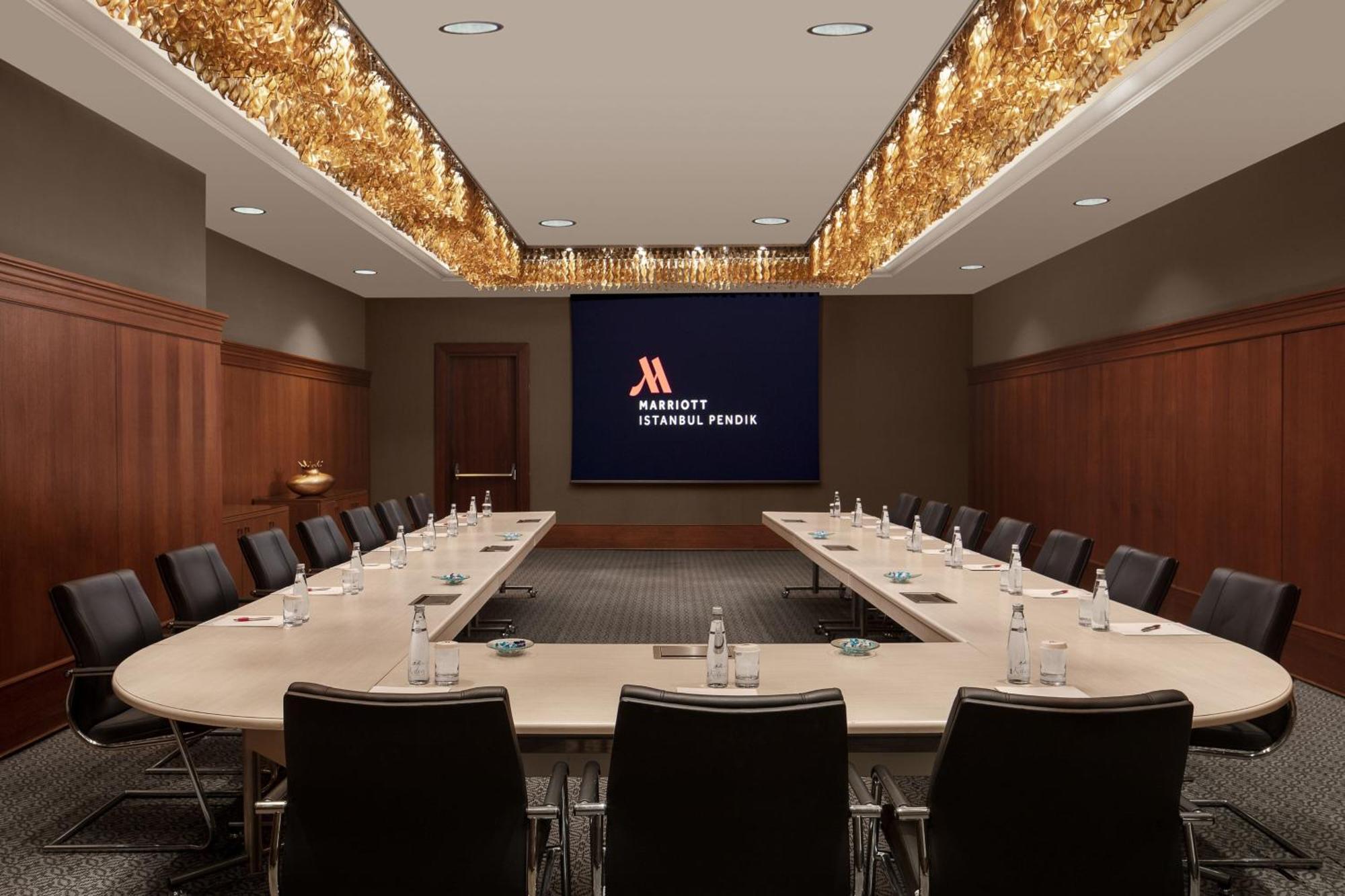 Istanbul Marriott Hotel Pendik Exterior photo