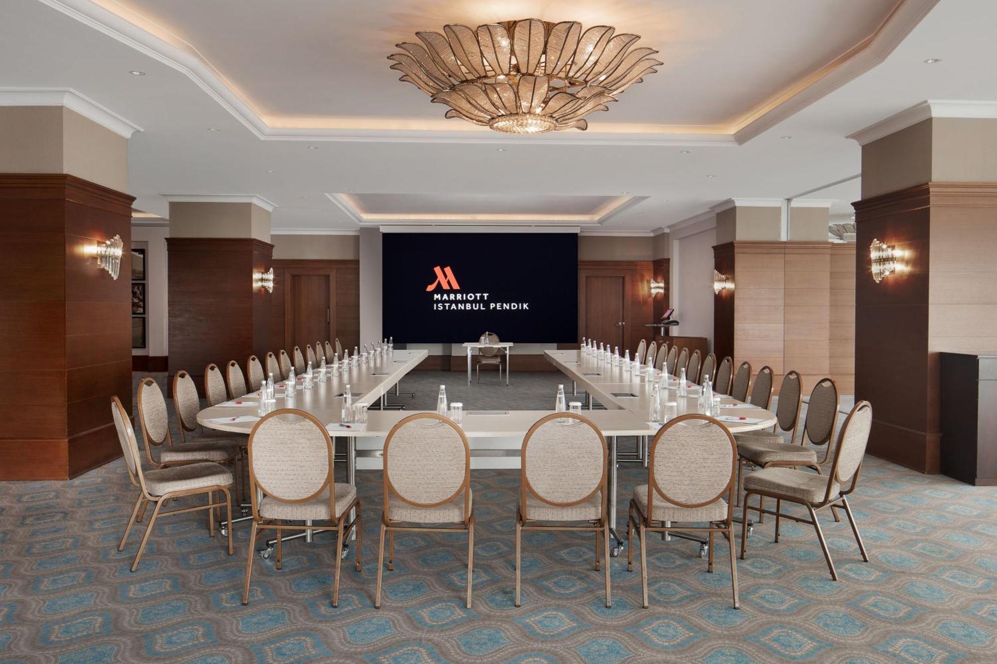 Istanbul Marriott Hotel Pendik Exterior photo
