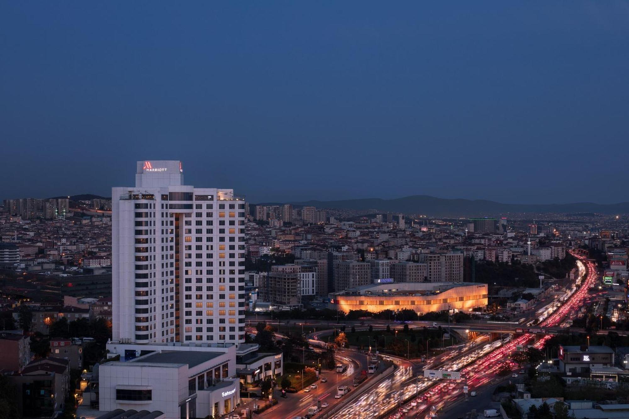 Istanbul Marriott Hotel Pendik Exterior photo